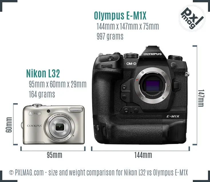 Nikon L32 vs Olympus E-M1X size comparison