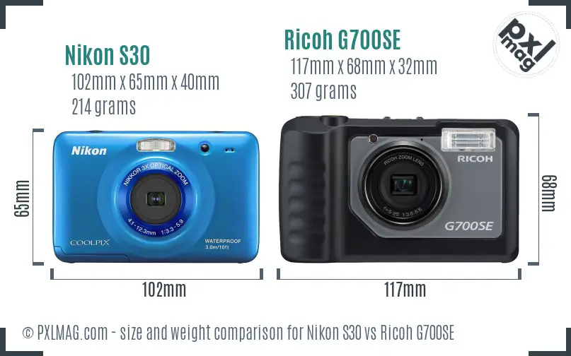 Nikon S30 vs Ricoh G700SE size comparison