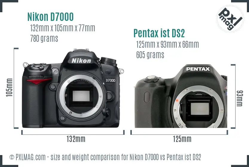 Nikon D7000 vs Pentax ist DS2 size comparison