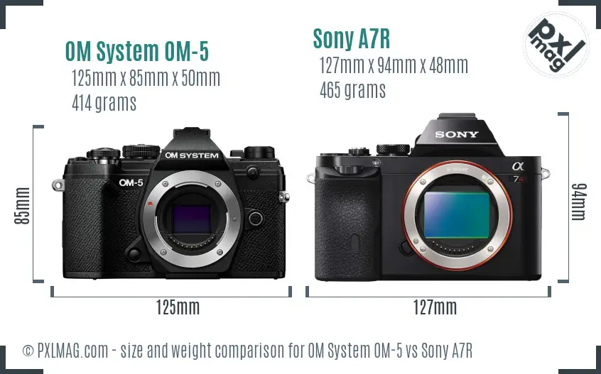 OM System OM-5 vs Sony A7R size comparison