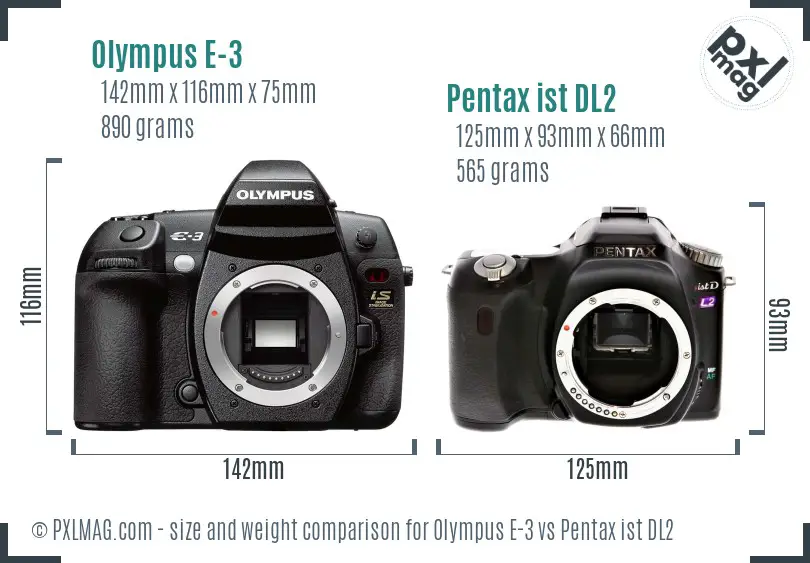 Olympus E-3 vs Pentax ist DL2 size comparison