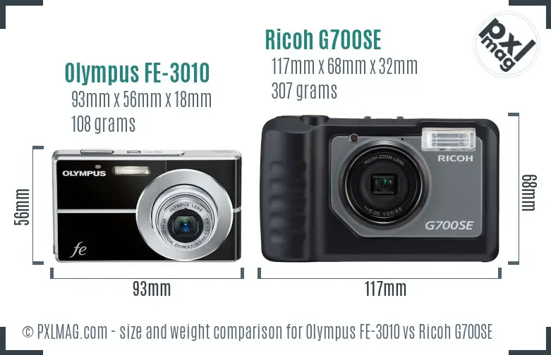 Olympus FE-3010 vs Ricoh G700SE size comparison
