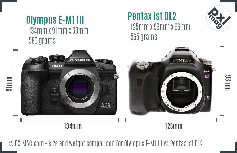 Olympus E-M1 III vs Pentax ist DL2 size comparison