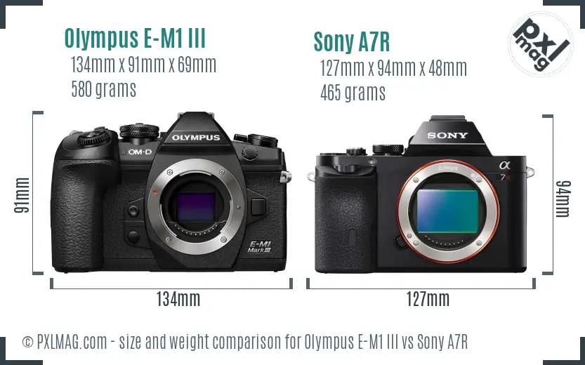 Olympus E-M1 III vs Sony A7R size comparison
