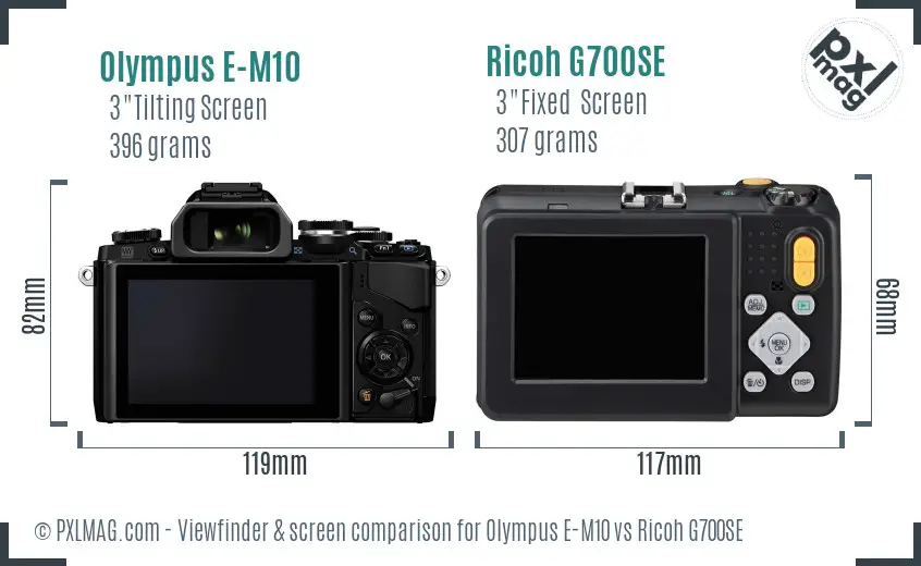 Olympus E-M10 vs Ricoh G700SE Screen and Viewfinder comparison