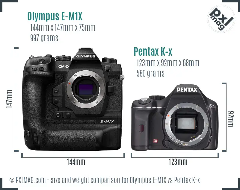 Olympus E-M1X vs Pentax K-x size comparison