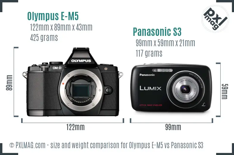 Olympus E-M5 vs Panasonic S3 size comparison