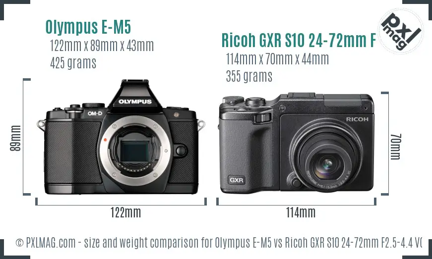 Olympus E-M5 vs Ricoh GXR S10 24-72mm F2.5-4.4 VC size comparison