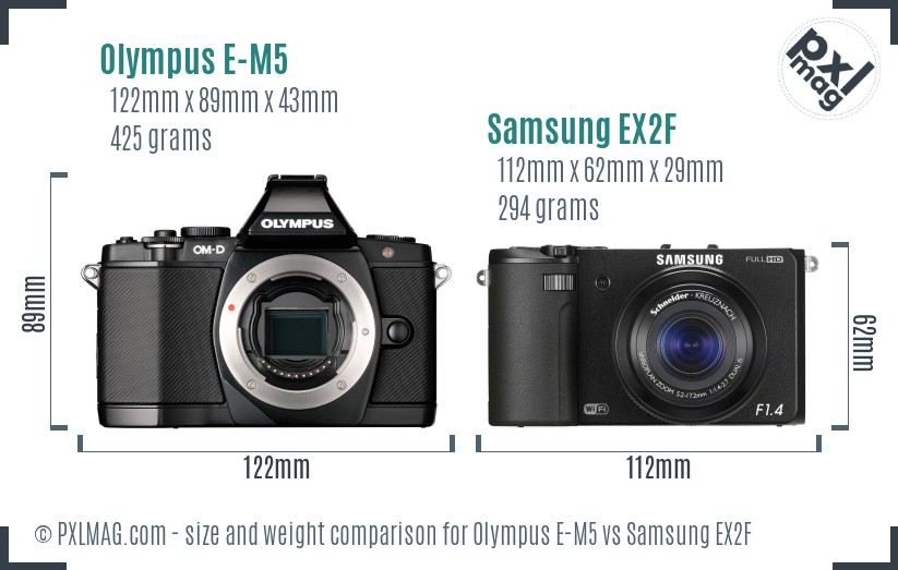 Olympus E-M5 vs Samsung EX2F size comparison