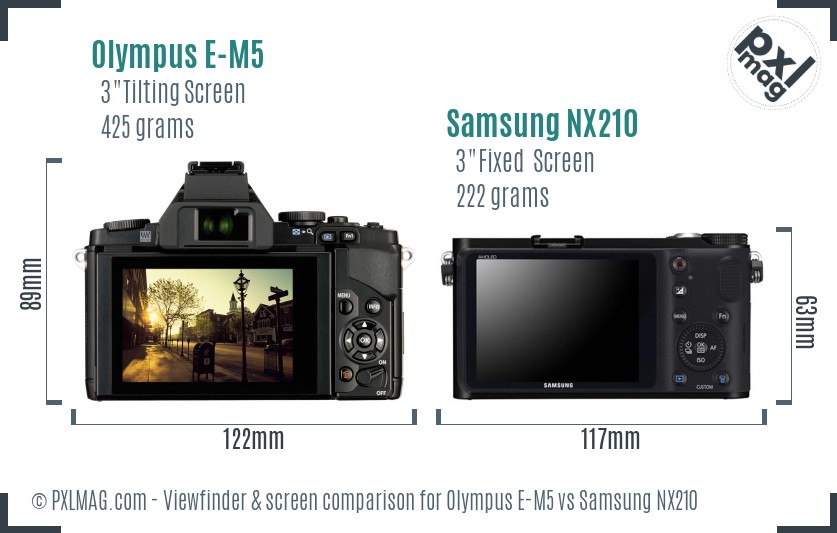 Olympus E-M5 vs Samsung NX210 Screen and Viewfinder comparison