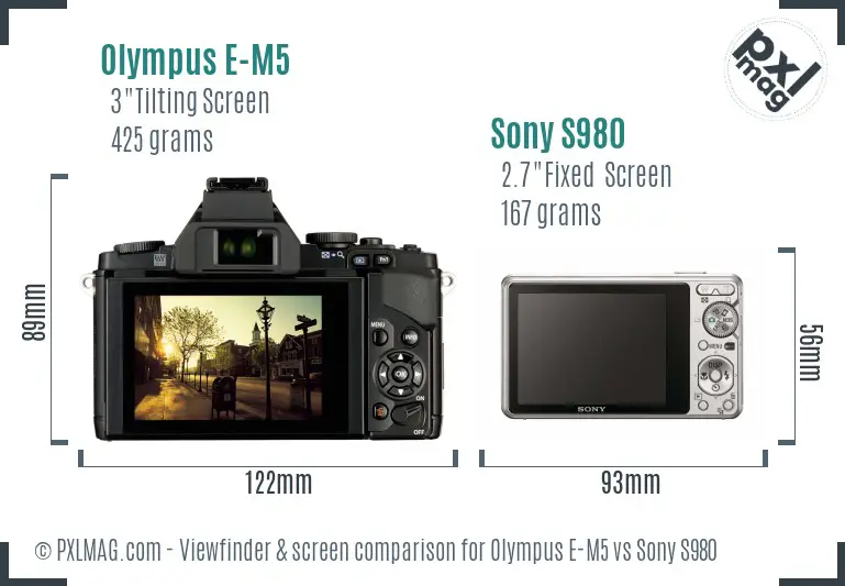 Olympus E-M5 vs Sony S980 Screen and Viewfinder comparison