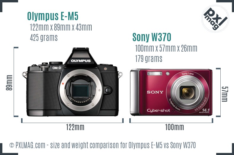 Olympus E-M5 vs Sony W370 size comparison