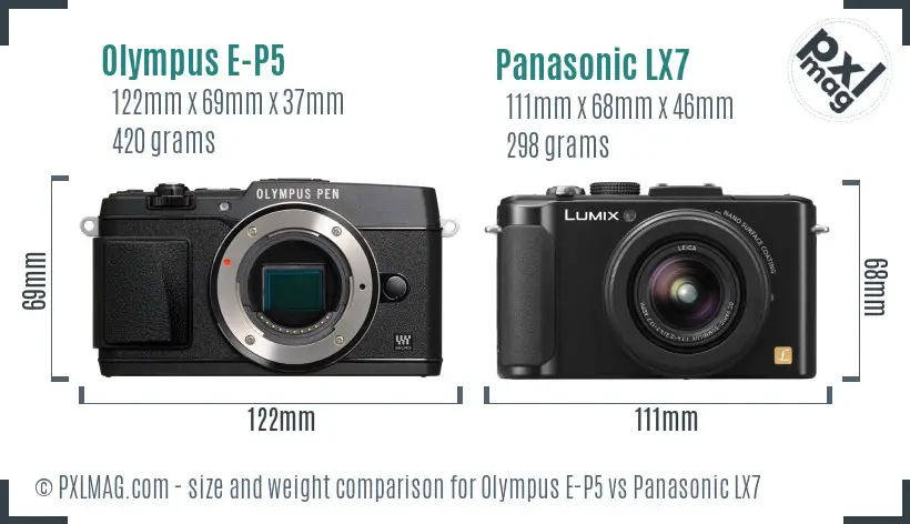 Olympus E-P5 vs Panasonic LX7 size comparison