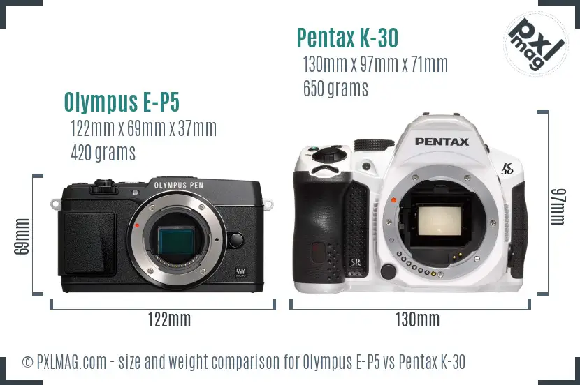 Olympus E-P5 vs Pentax K-30 size comparison