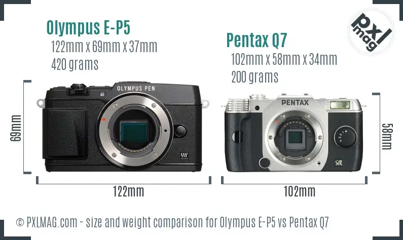 Olympus E-P5 vs Pentax Q7 size comparison