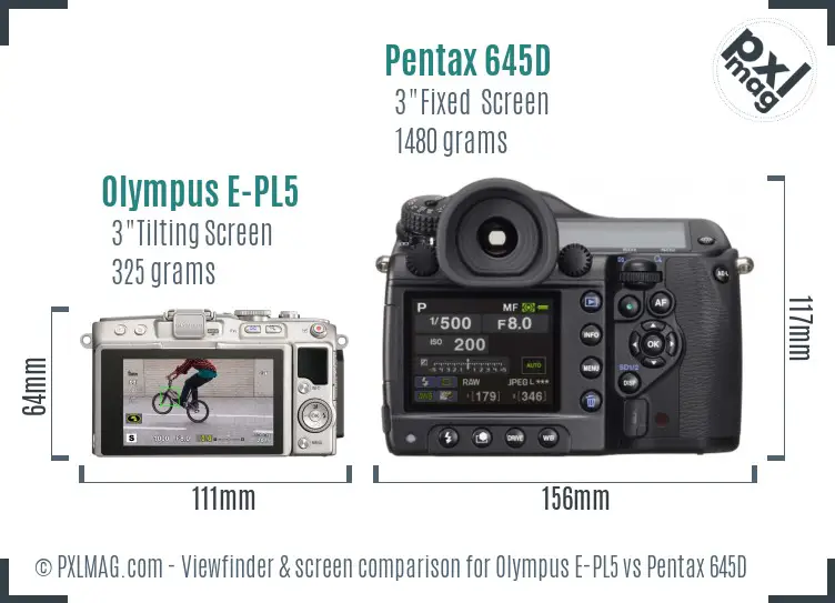 Olympus E-PL5 vs Pentax 645D Screen and Viewfinder comparison