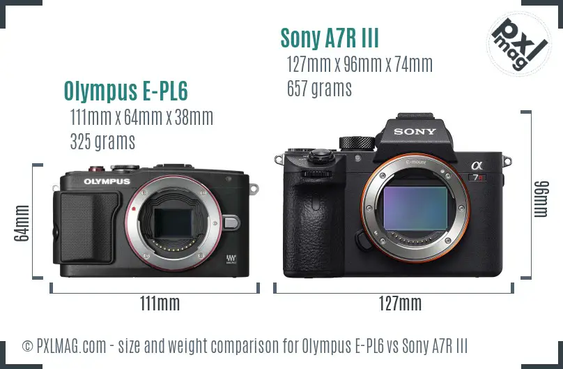 Olympus E-PL6 vs Sony A7R III size comparison