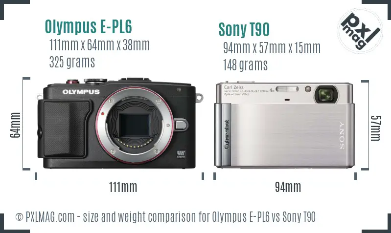 Olympus E-PL6 vs Sony T90 size comparison
