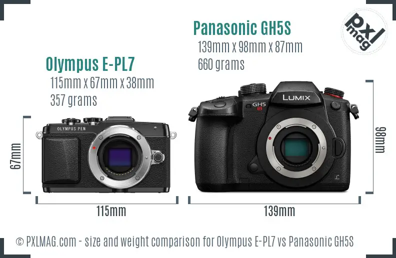 Olympus E-PL7 vs Panasonic GH5S size comparison