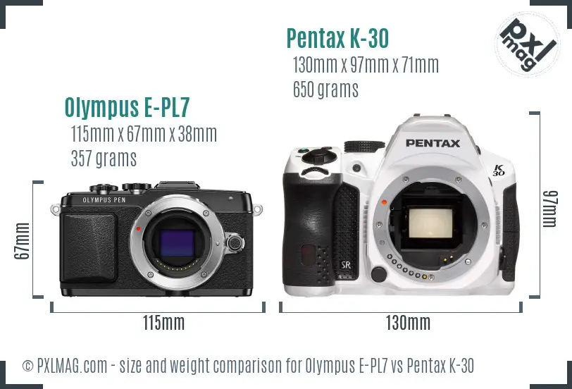 Olympus E-PL7 vs Pentax K-30 size comparison