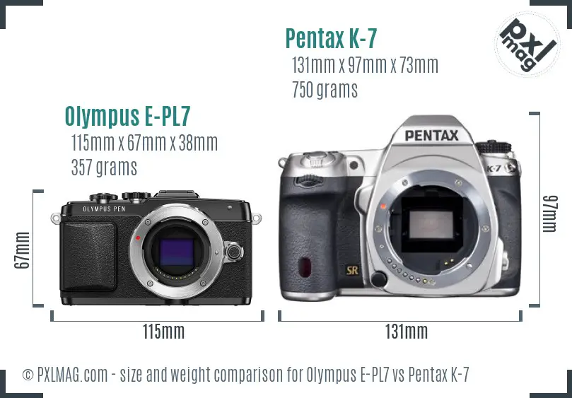 Olympus E-PL7 vs Pentax K-7 size comparison