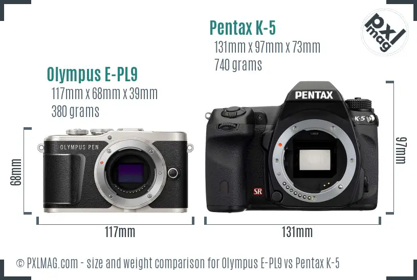 Olympus E-PL9 vs Pentax K-5 size comparison