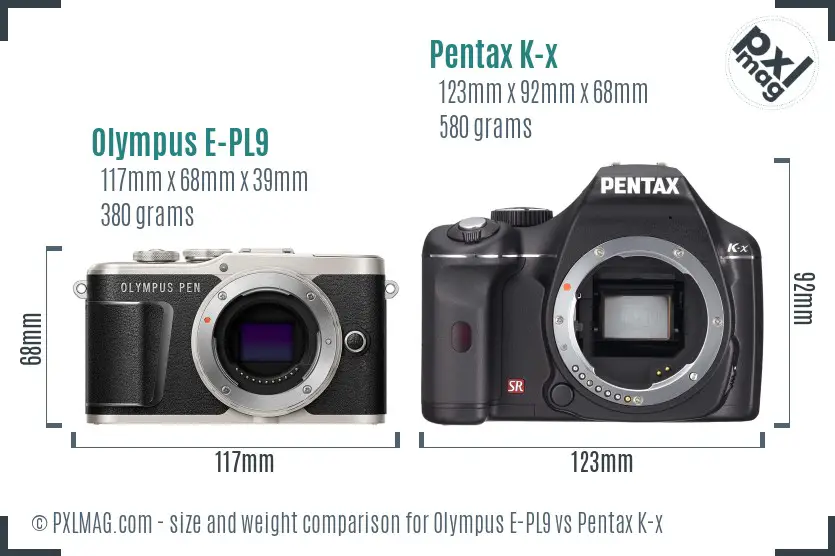 Olympus E-PL9 vs Pentax K-x size comparison