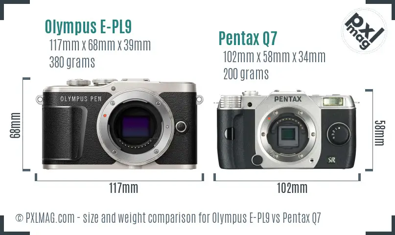 Olympus E-PL9 vs Pentax Q7 size comparison