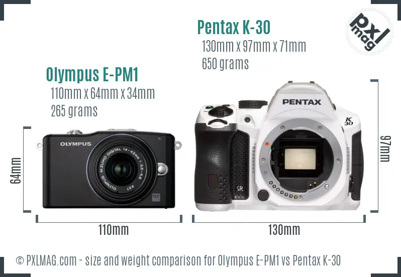 Olympus E-PM1 vs Pentax K-30 size comparison