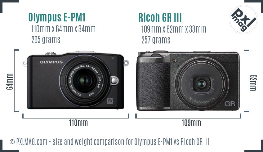 Olympus E-PM1 vs Ricoh GR III size comparison