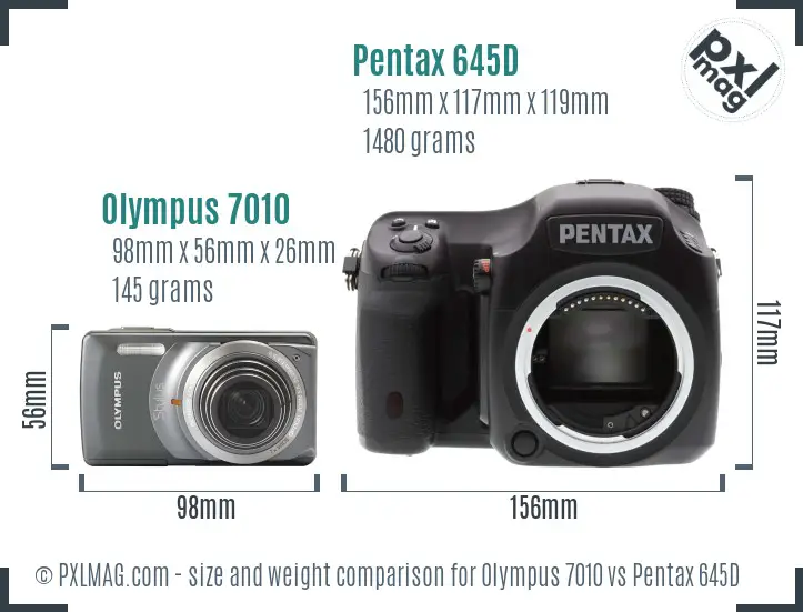 Olympus 7010 vs Pentax 645D size comparison