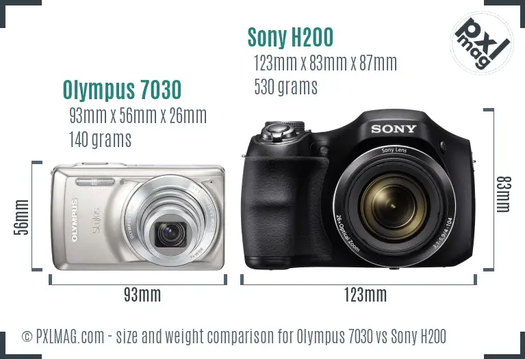 Olympus 7030 vs Sony H200 size comparison