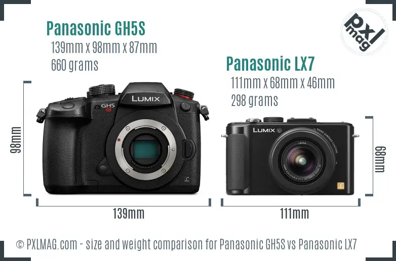 Panasonic GH5S vs Panasonic LX7 size comparison