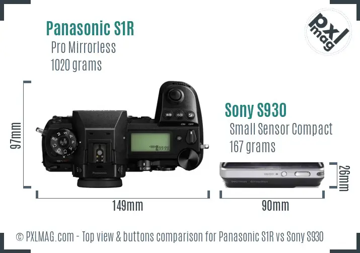 Panasonic S1R vs Sony S930 top view buttons comparison Panasonic S1R vs Sony S930 top view buttons comparison