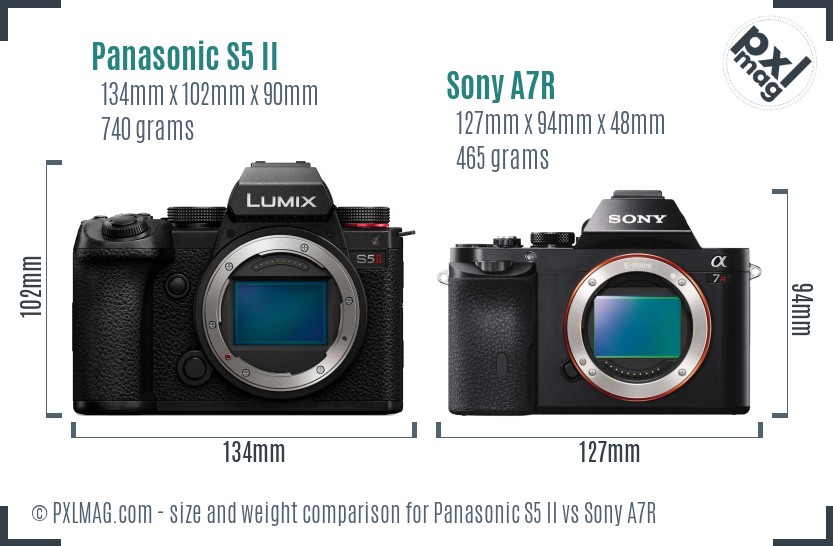 Panasonic S5 II vs Sony A7R size comparison