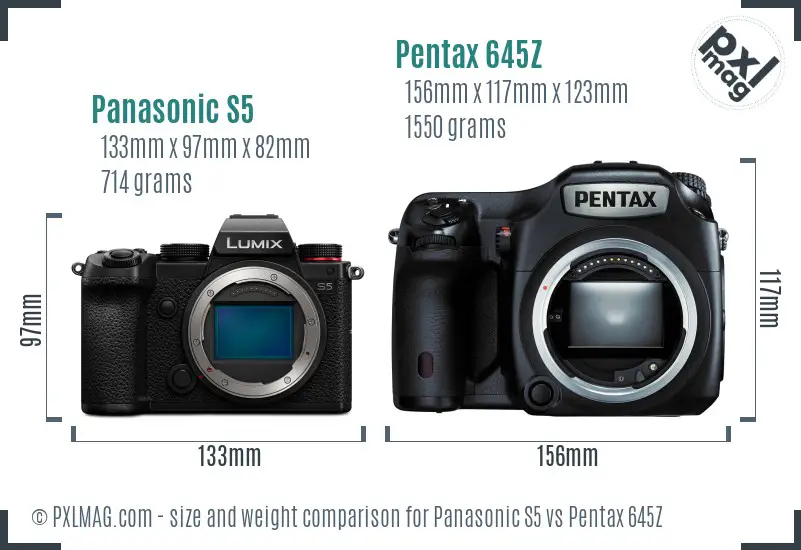 Panasonic S5 vs Pentax 645Z size comparison