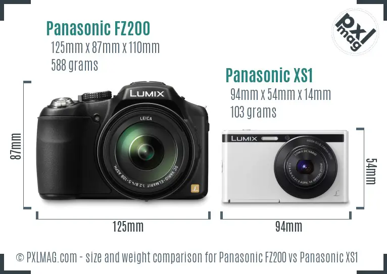Panasonic FZ200 vs Panasonic XS1 size comparison