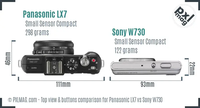 Panasonic LX7 vs Sony W730 top view buttons comparison