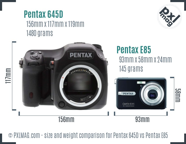Pentax 645D vs Pentax E85 size comparison