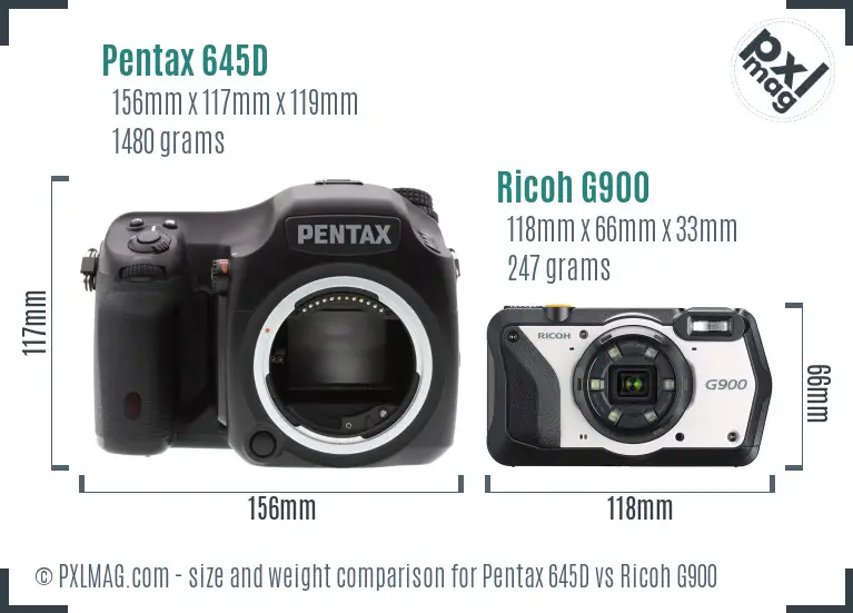 Pentax 645D vs Ricoh G900 size comparison