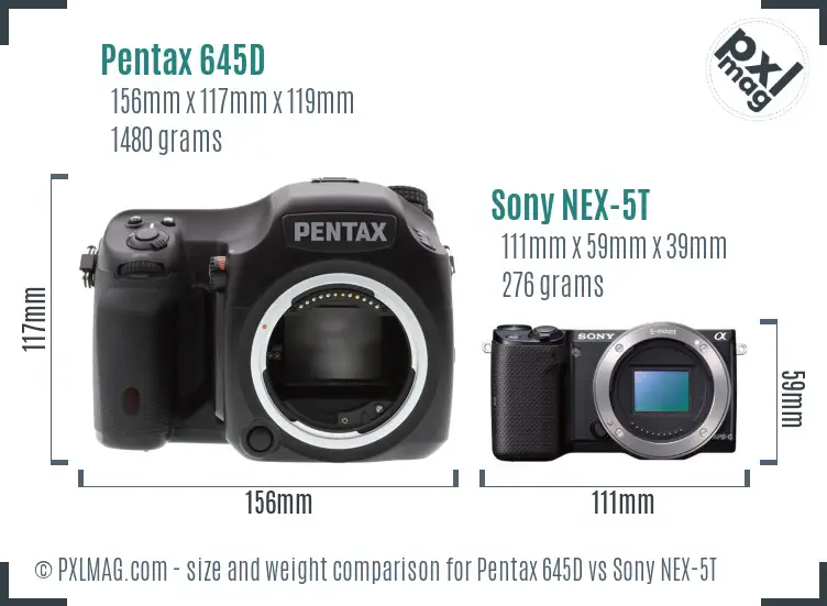 Pentax 645D vs Sony NEX-5T size comparison