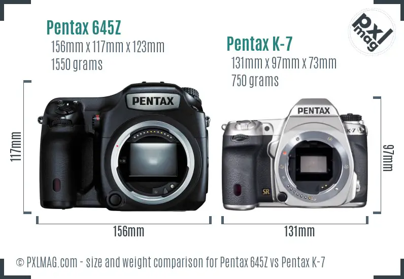Pentax 645Z vs Pentax K-7 size comparison