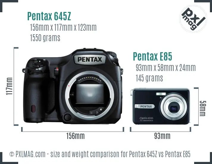 Pentax 645Z vs Pentax E85 size comparison
