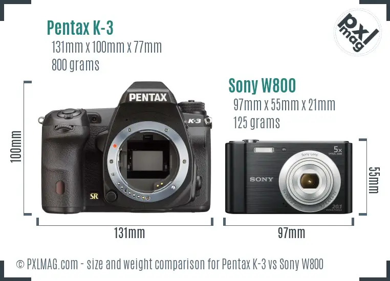 Pentax K-3 vs Sony W800 size comparison