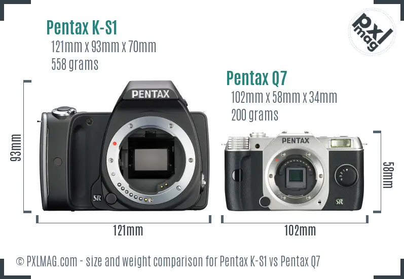 Pentax K-S1 vs Pentax Q7 size comparison