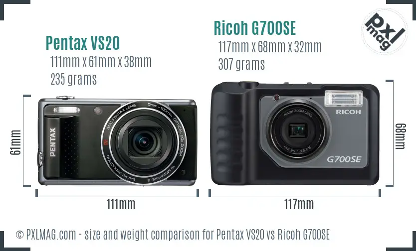 Pentax VS20 vs Ricoh G700SE size comparison