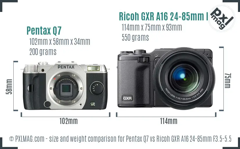 Pentax Q7 vs Ricoh GXR A16 24-85mm F3.5-5.5 size comparison