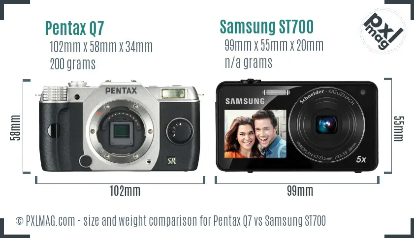 Pentax Q7 vs Samsung ST700 size comparison