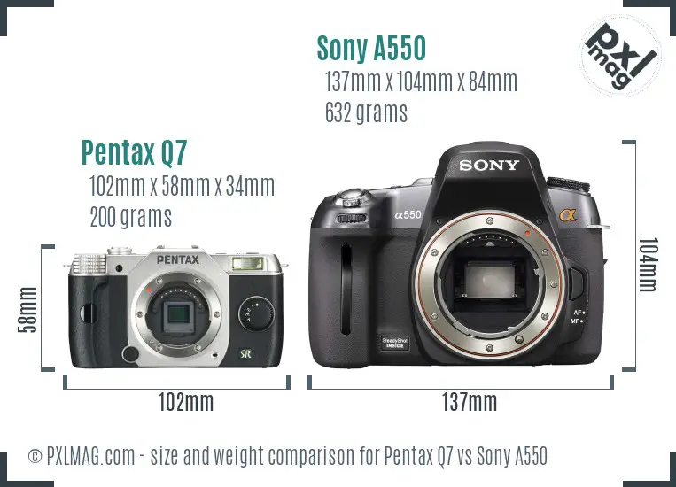 Pentax Q7 vs Sony A550 size comparison