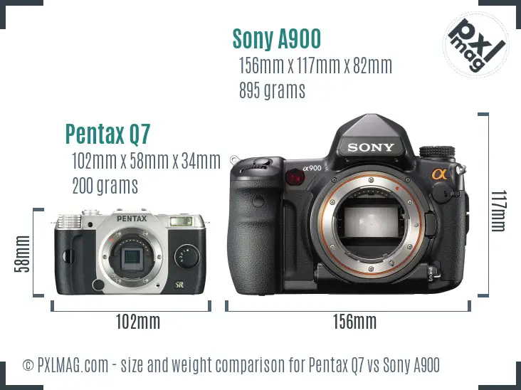 Pentax Q7 vs Sony A900 size comparison